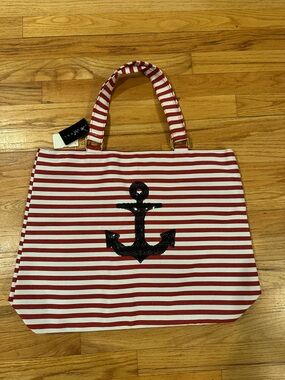Murval Red Tote with Gold Hardware
